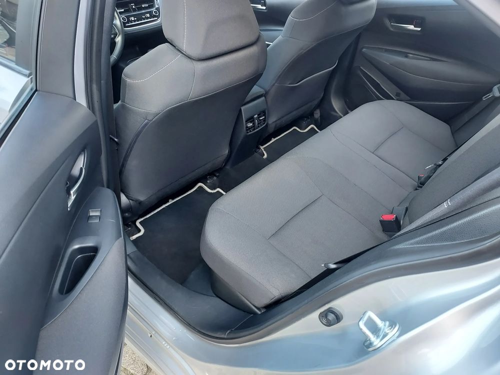 Toyota Corolla 1.8 Hybrid Comfort - 16