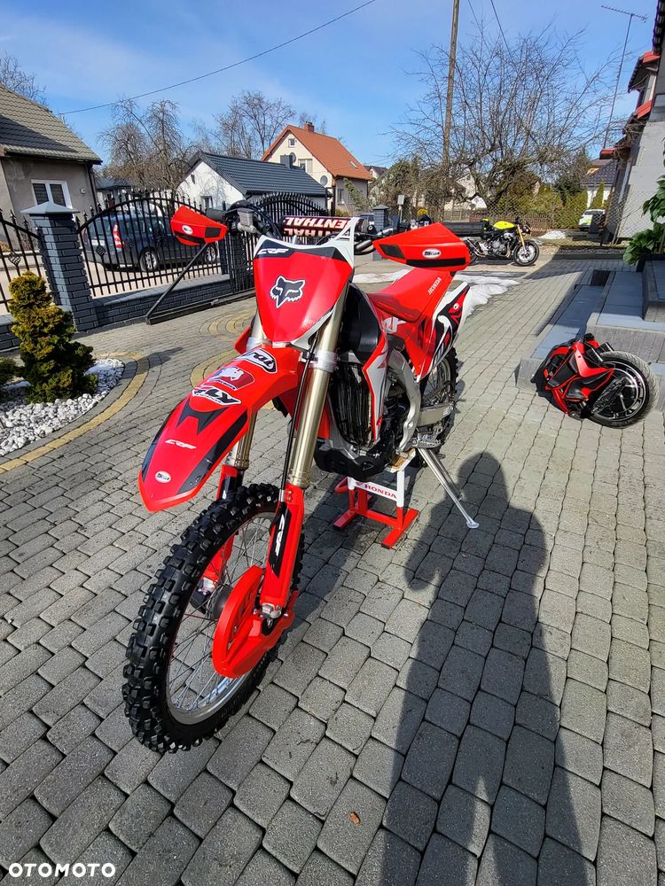Honda CRF - 3