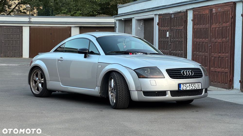 Audi TT Coupé 1.8T - 12