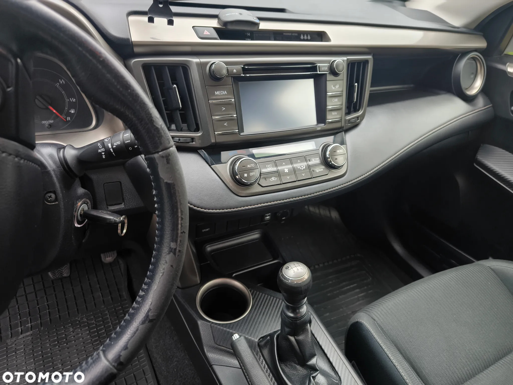 Toyota RAV4 2.0 D-4D Active - 12