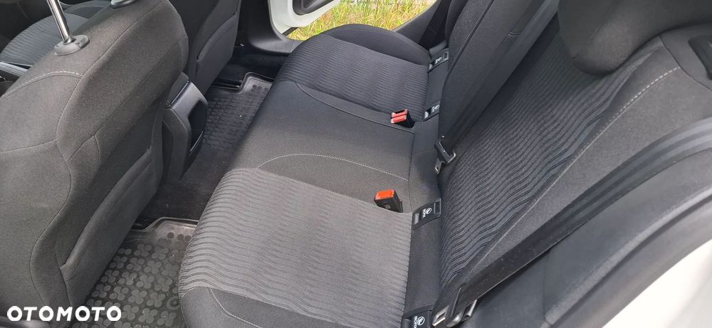 Peugeot 308 1.6 HDi Active - 18