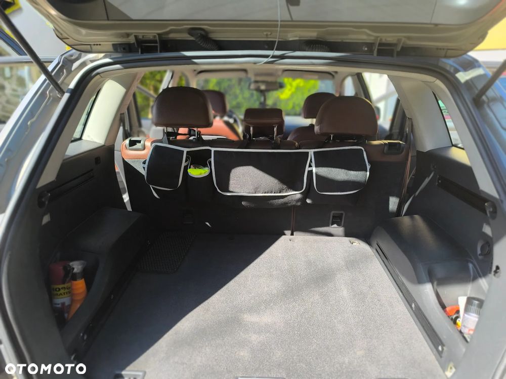 Opel Antara - 16