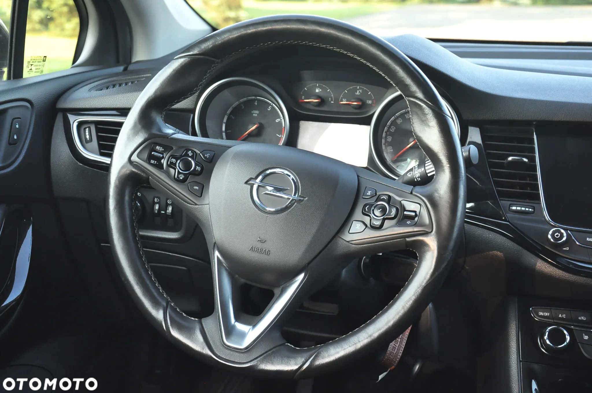 Opel Astra 1.4 Turbo Sports Tourer Active - 25