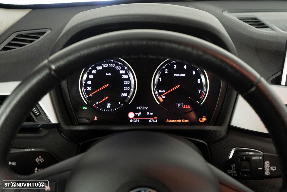 BMW X1 25 e xDrive Corporate Edition - 27