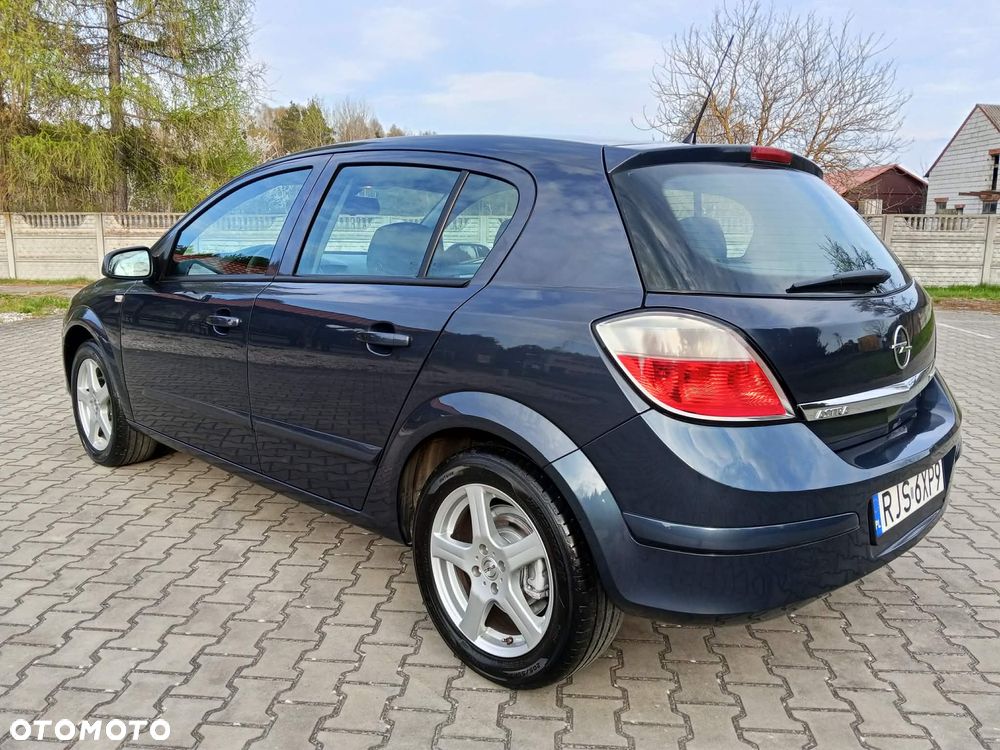 Opel Astra 1.6 Edition - 9