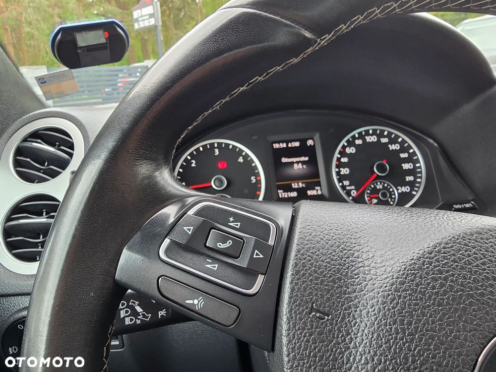 Volkswagen Tiguan 2.0 TDI SCR BlueMotion Technology Lounge Sport & Style - 32