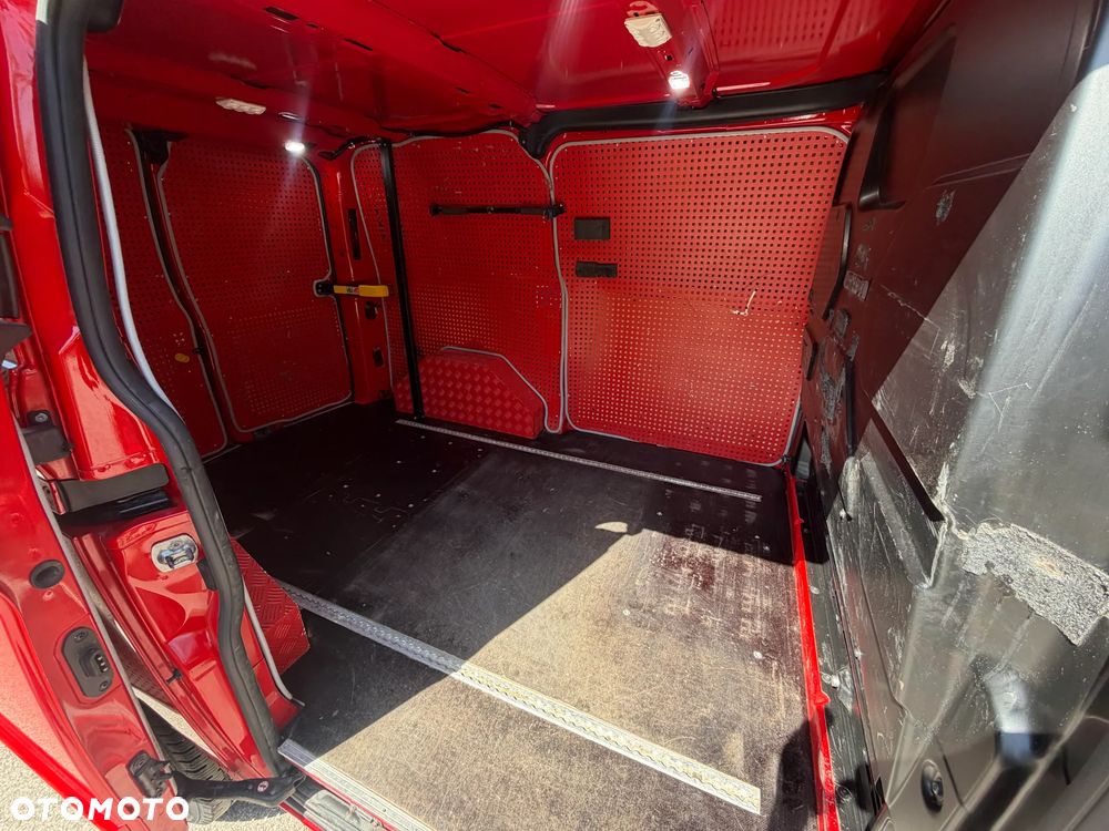 Ford TRANSIT CUSTOM - 34