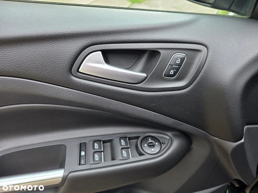 Ford Kuga 1.5 EcoBoost 2x4 Cool & Connect - 27