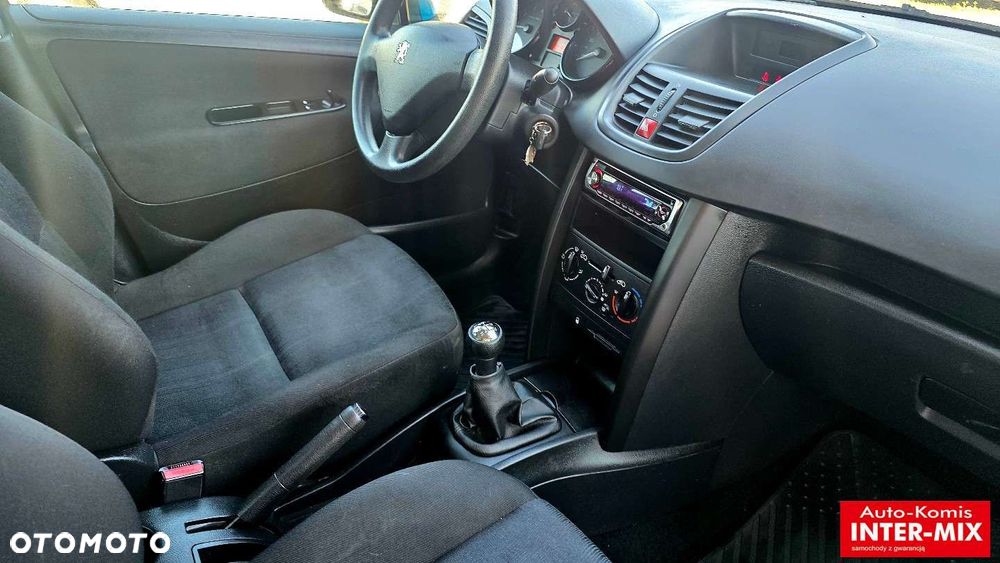 Peugeot 207 - 31