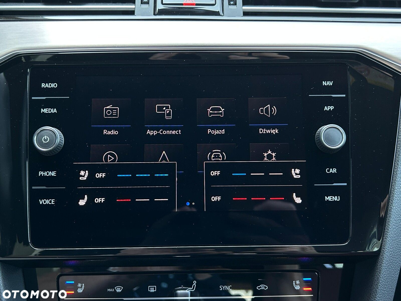 Volkswagen Passat 2.0 TSI Elegance DSG - 28