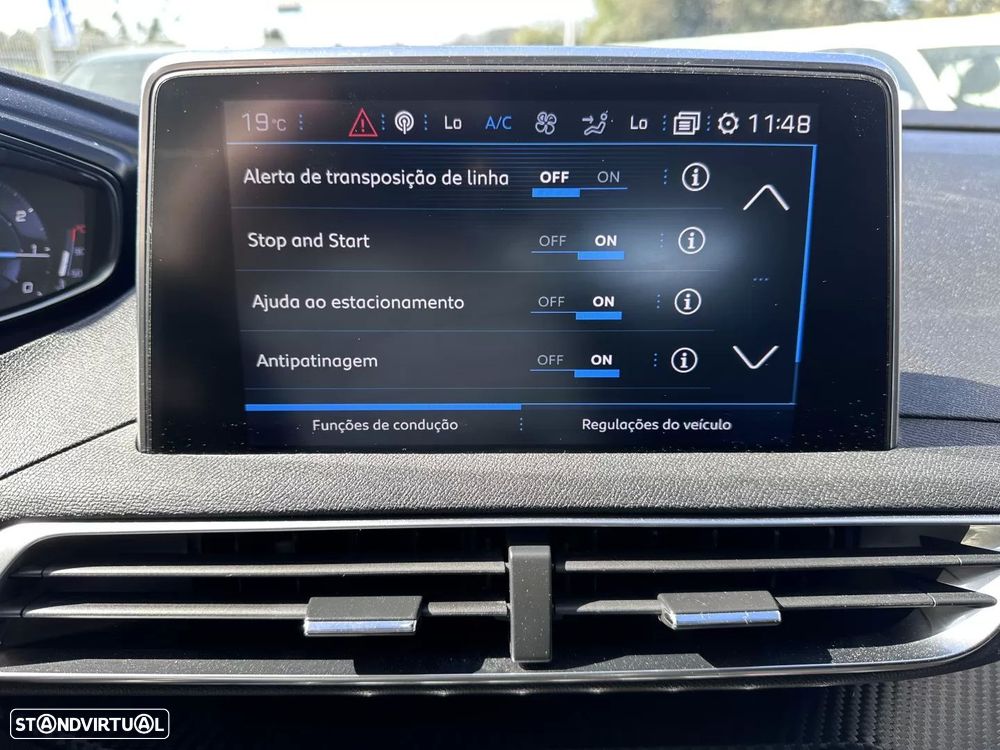 Peugeot 3008 1.2 PureTech Allure Pack - 24