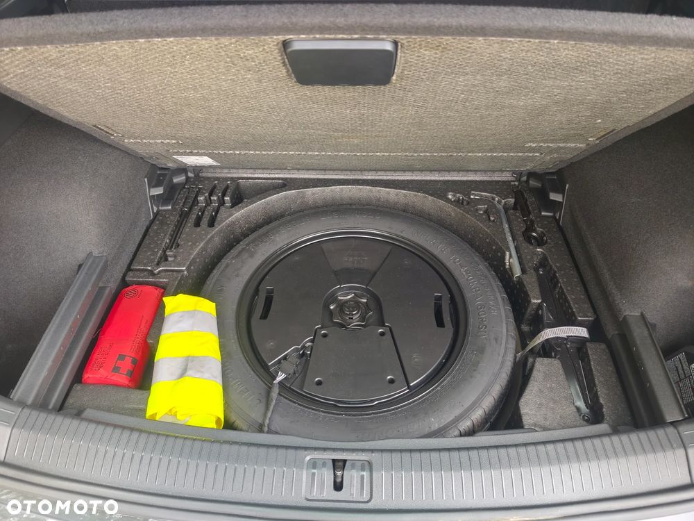 Volkswagen Tiguan - 13