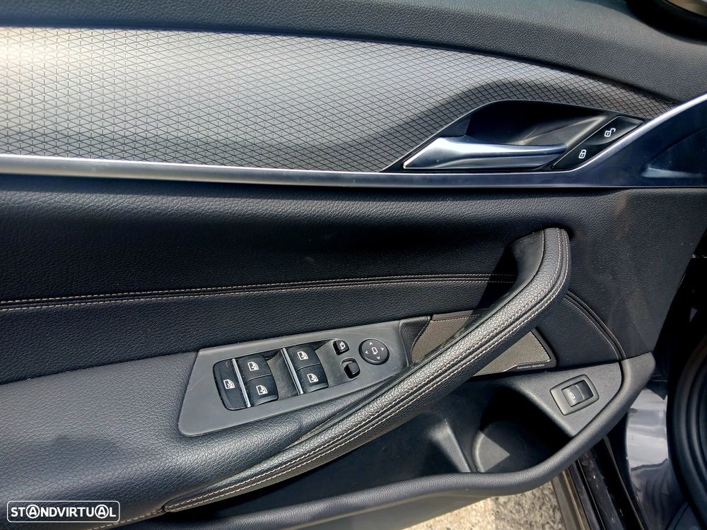 BMW 520 d Pack M Auto - 27