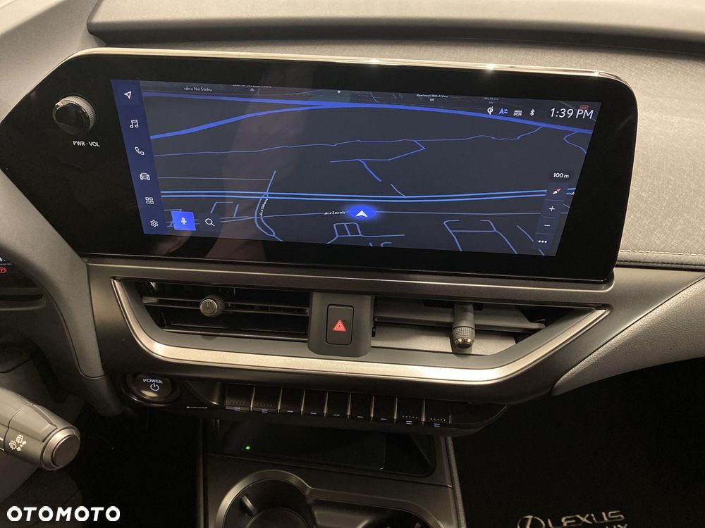 Lexus UX 300h F Sport Design - 15