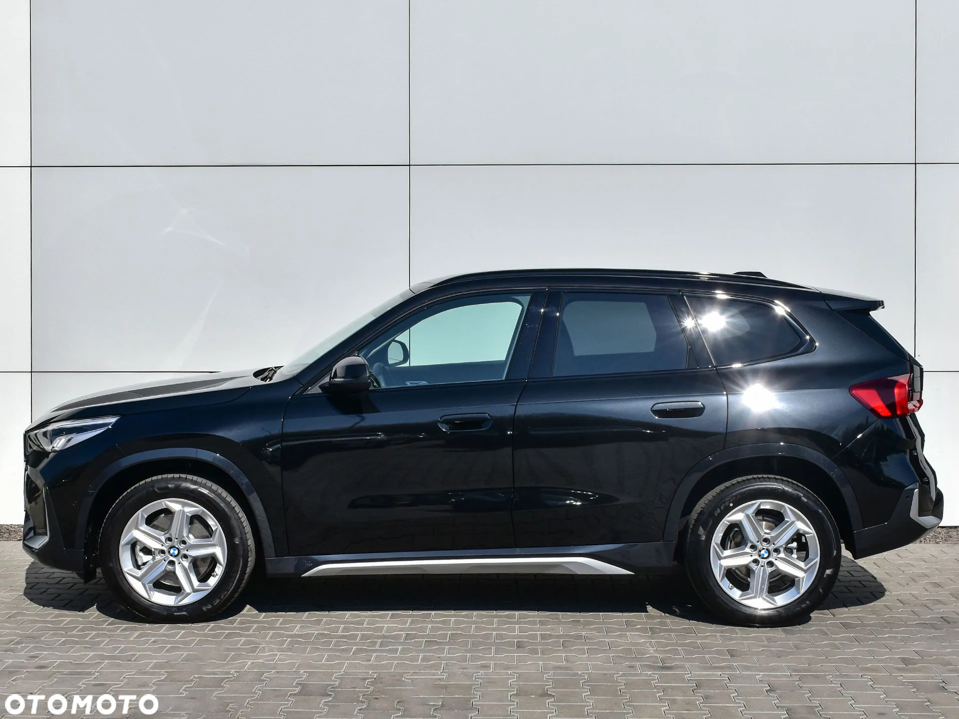 BMW X1 sDrive18i xLine - 2