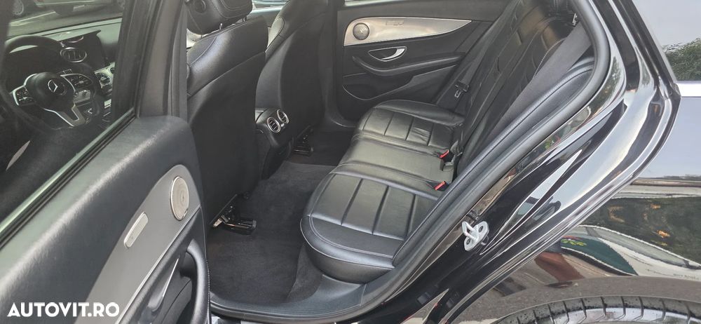 Mercedes-Benz E 220 d T 9G-TRONIC AMG Line - 2