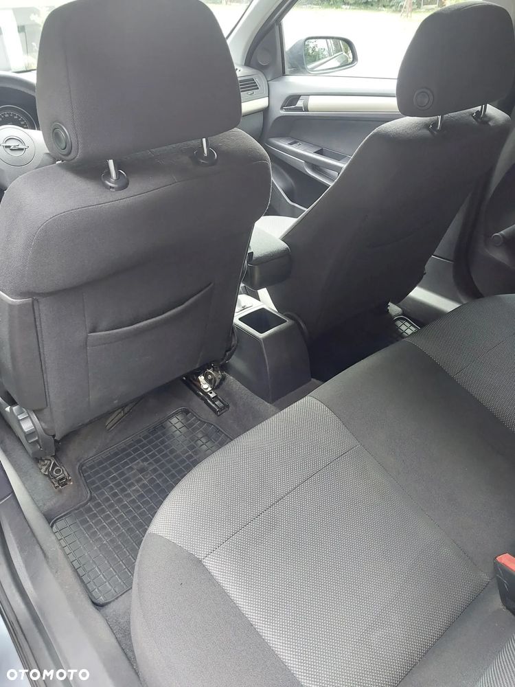 Opel Astra 1.7 CDTI - 14
