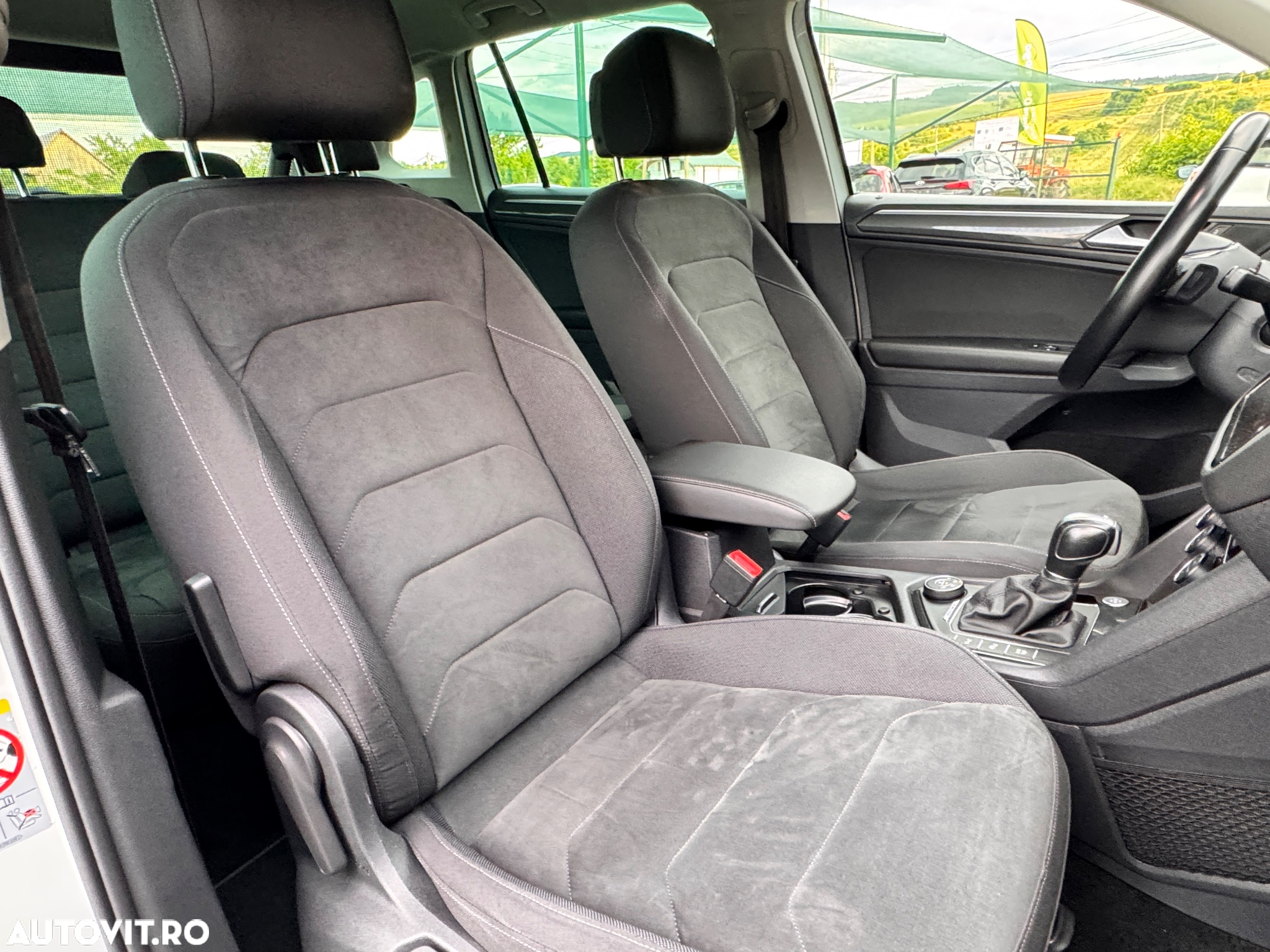 Volkswagen Tiguan 2.0 TDI SCR DSG 4Motion R-Line - 28