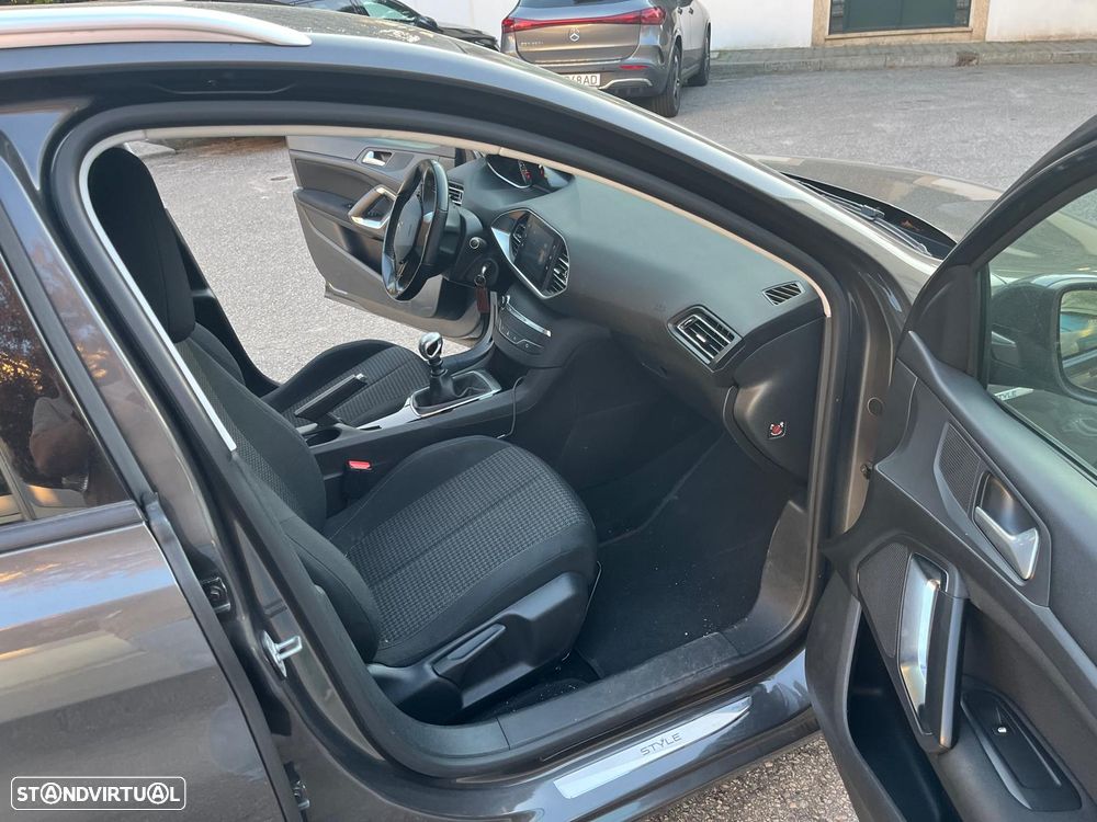 Peugeot 308 SW 1.5 BlueHDi Style - 9