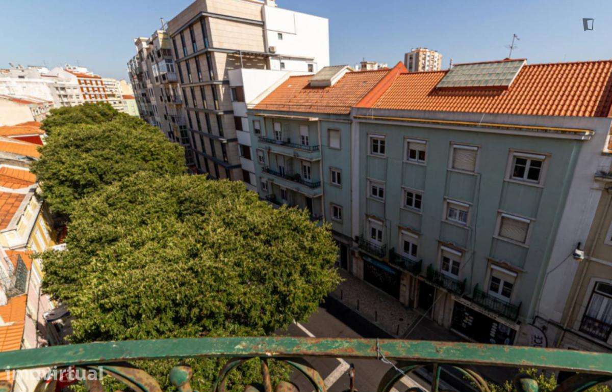 Quarto - localizado em Benfica Lisbon - Grande imagem: 5/13