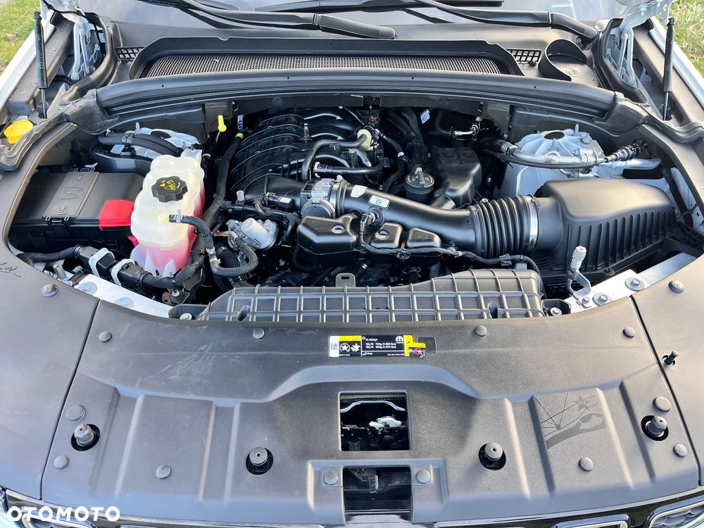 Jeep Grand Cherokee - 21