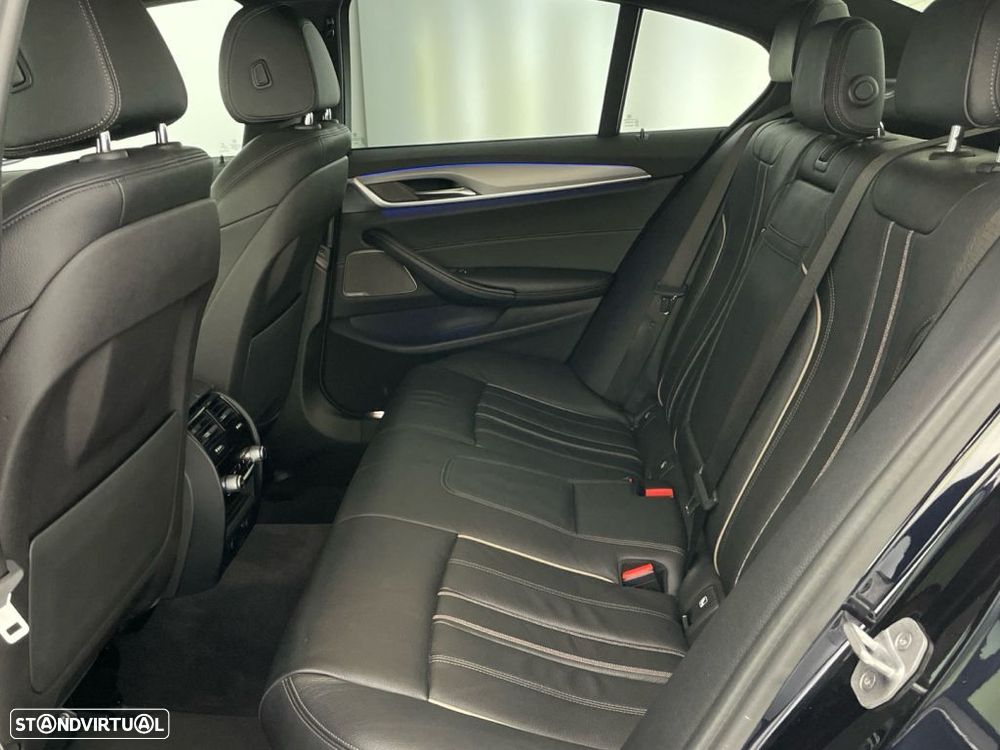 BMW 550 i xDrive Auto - 12
