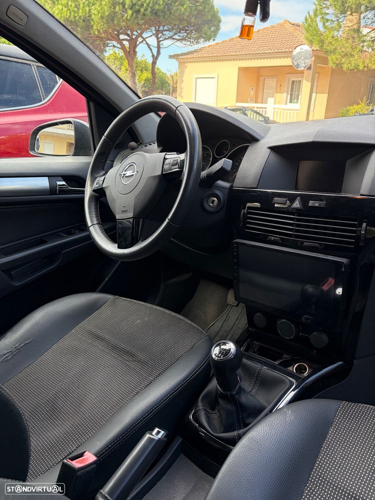 Opel Astra Caravan - 7