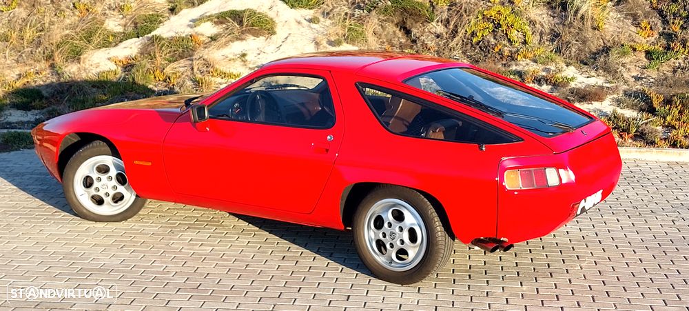 Porsche 928 - 10