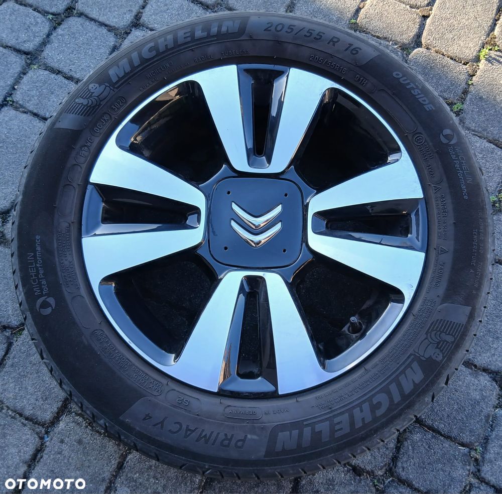 Citroën C3 1.2 PureTech GPF Shine S&S - 12