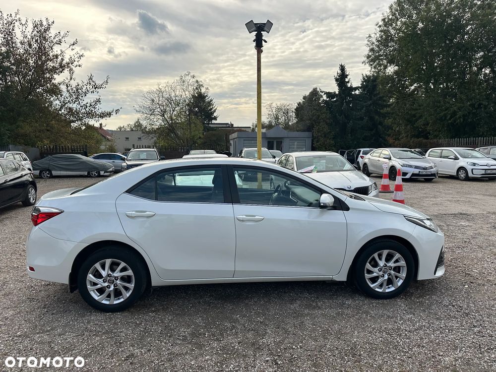 Toyota Corolla - 6