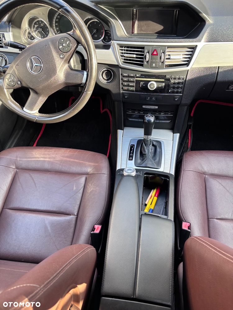 Mercedes-Benz Klasa E 220 CDI DPF BlueEFFICIENCY Automatik - 14