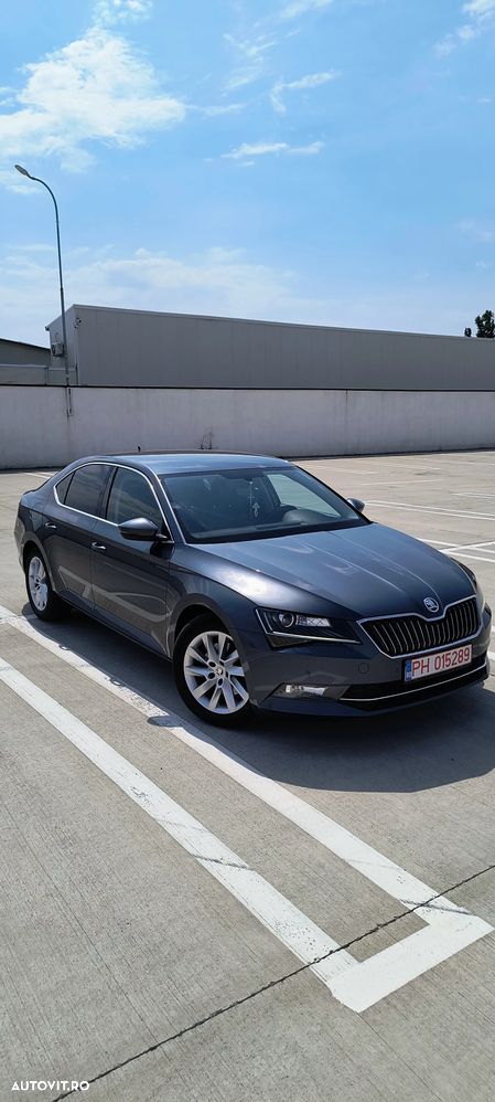 Skoda Superb 2.0 TDI DSG Style - 3