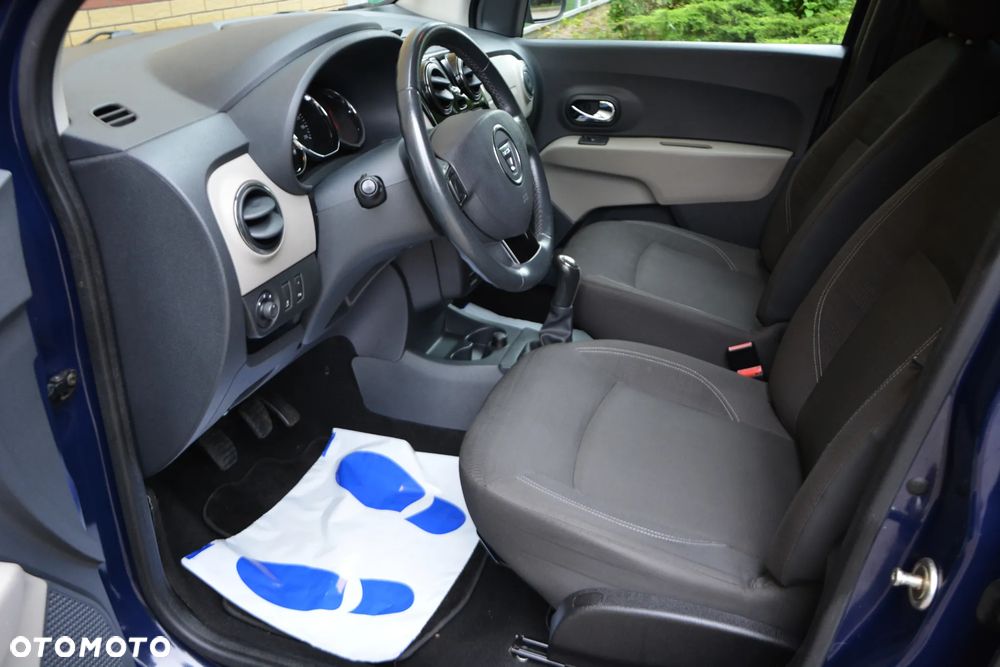 Dacia Lodgy 1.6 MPI 85 Laureate - 26