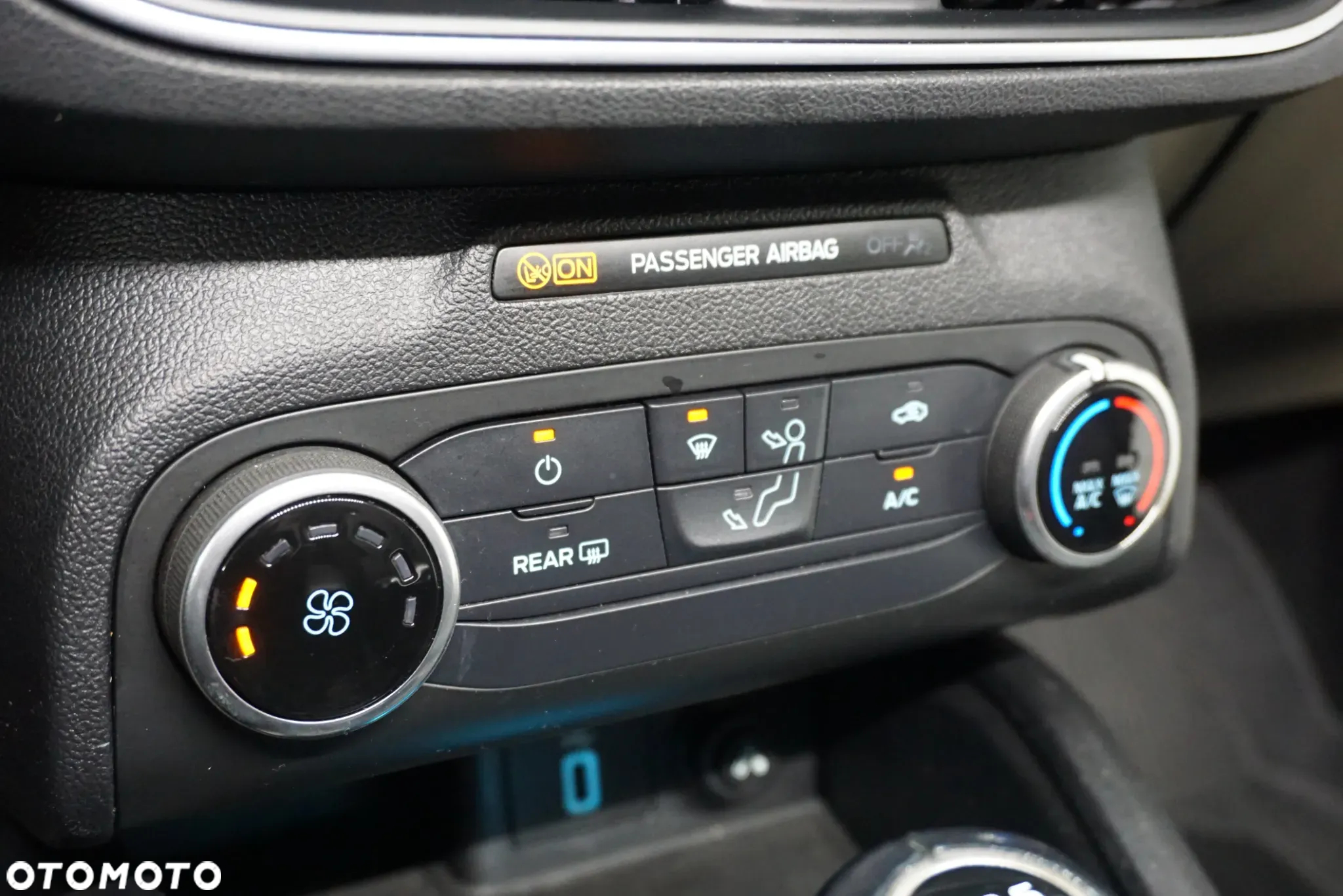 Ford Focus 1.5 EcoBlue Start-Stopp-System ACTIVE DESIGN - 37