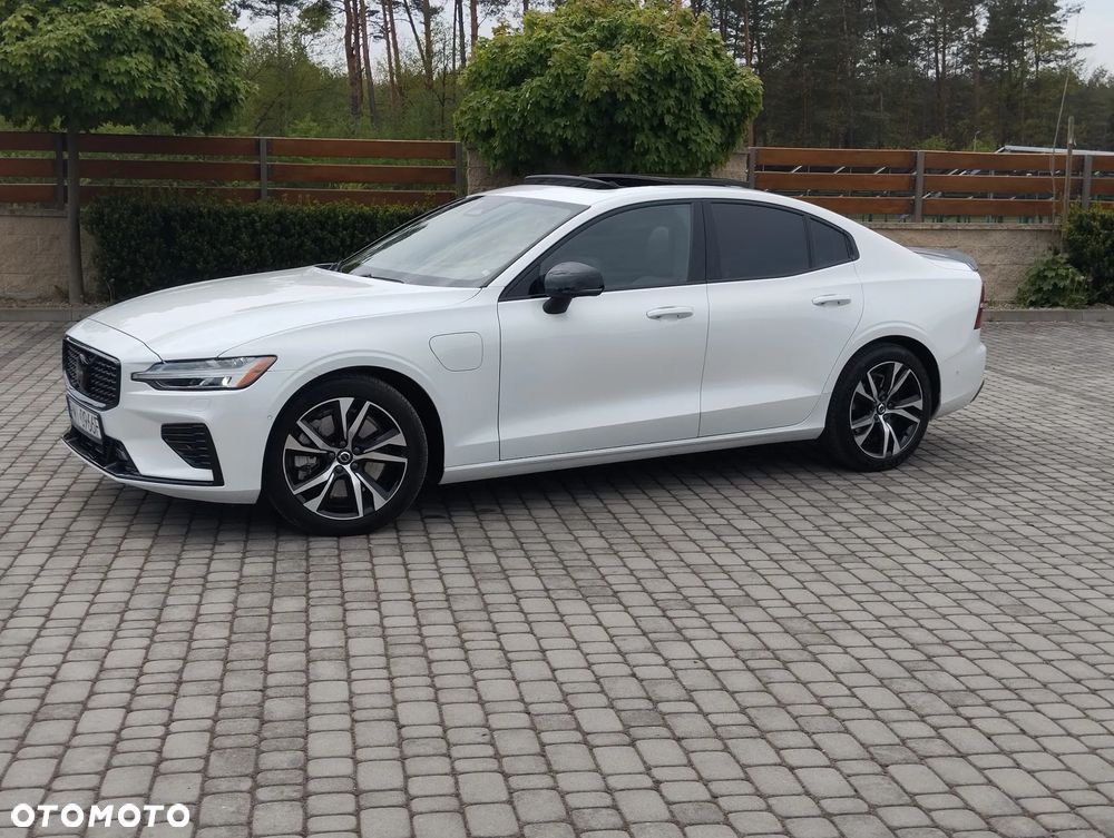 Volvo S60 T8 Recharge AWD Plus Dark - 33