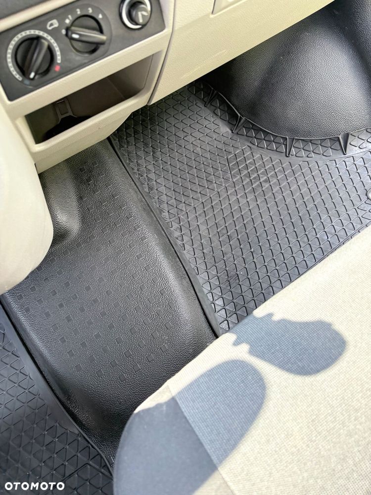Volkswagen TRANSPORTER T6 - 23