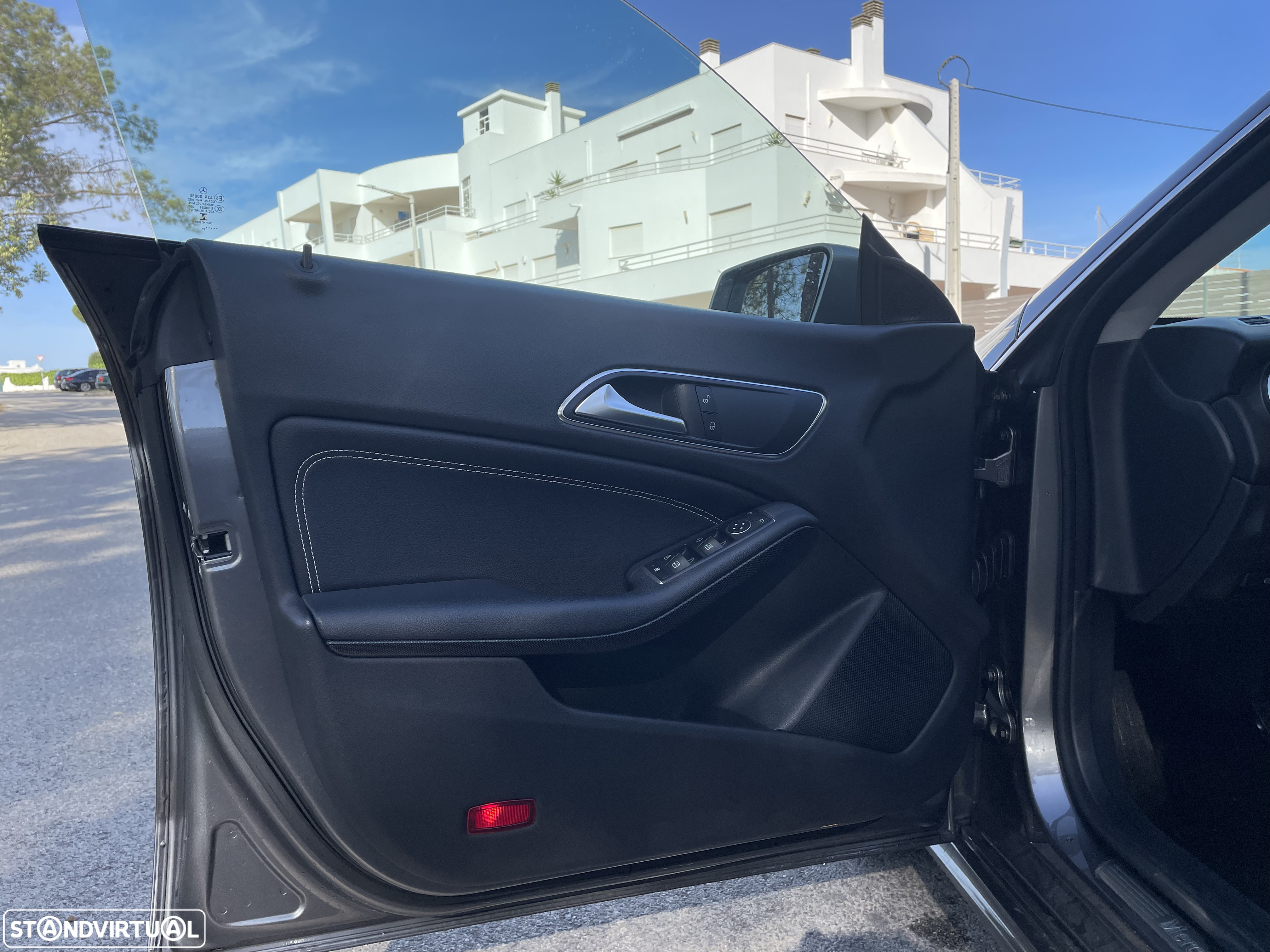 Mercedes-Benz CLA 180 - 11