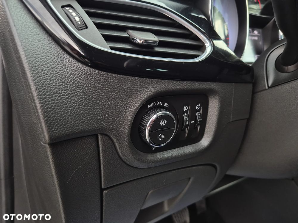 Opel Astra 1.4 Turbo Start/Stop Dynamic - 20