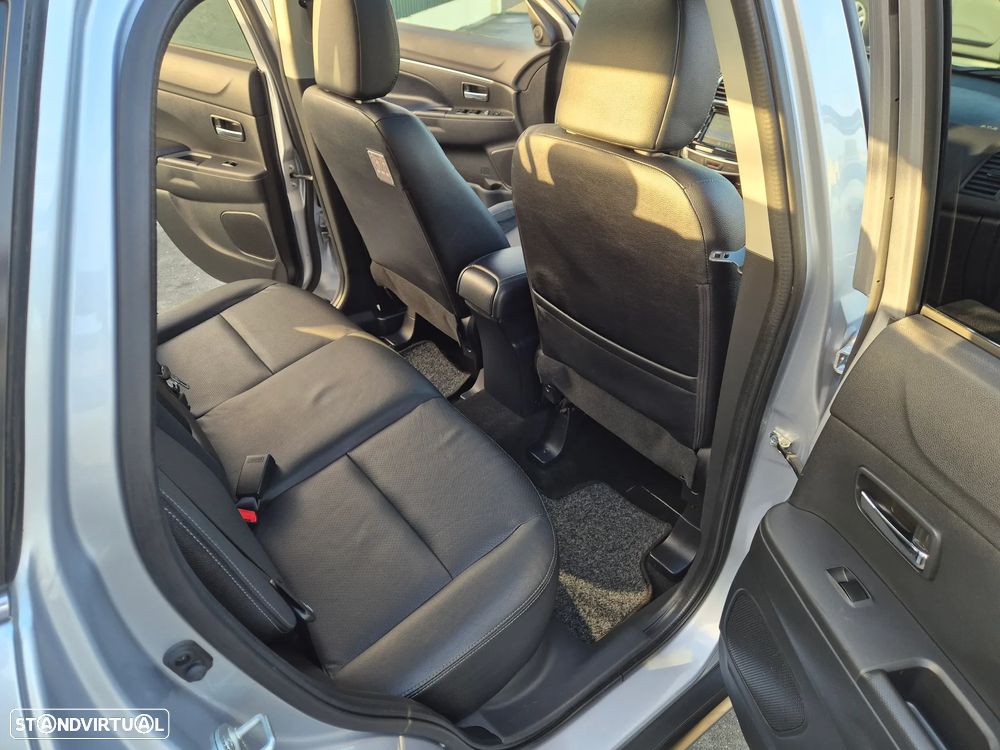 Mitsubishi ASX 1.6 DI-D Intense Black Edition - 44