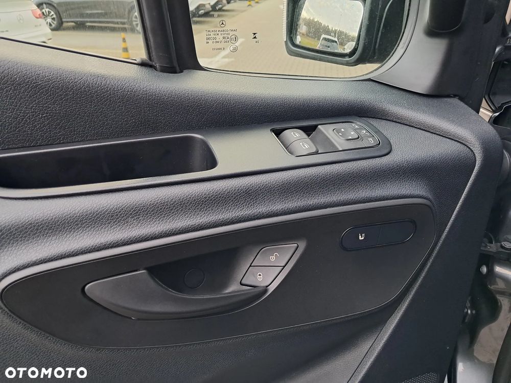 Mercedes-Benz E-SPRINTER - 16