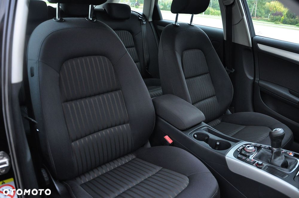 Audi A4 Avant 1.8 TFSI S line Sportpaket - 23