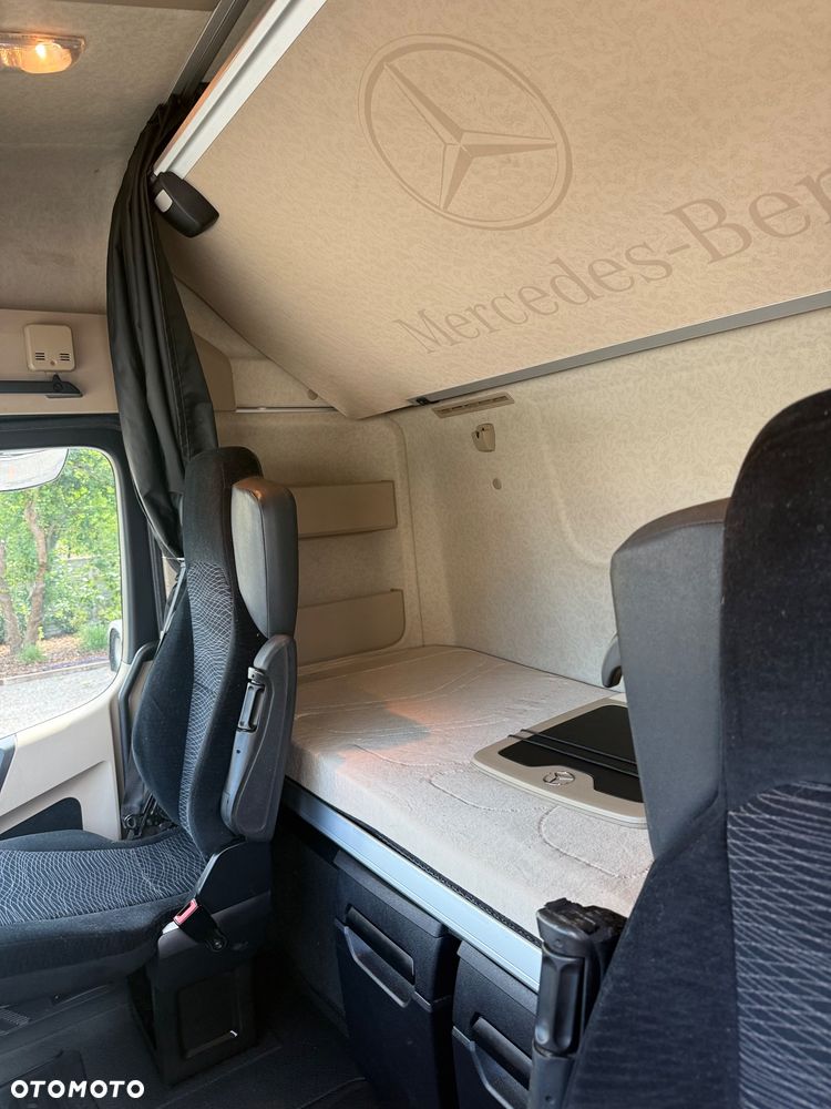 Mercedes-Benz Actros 1842 - 12
