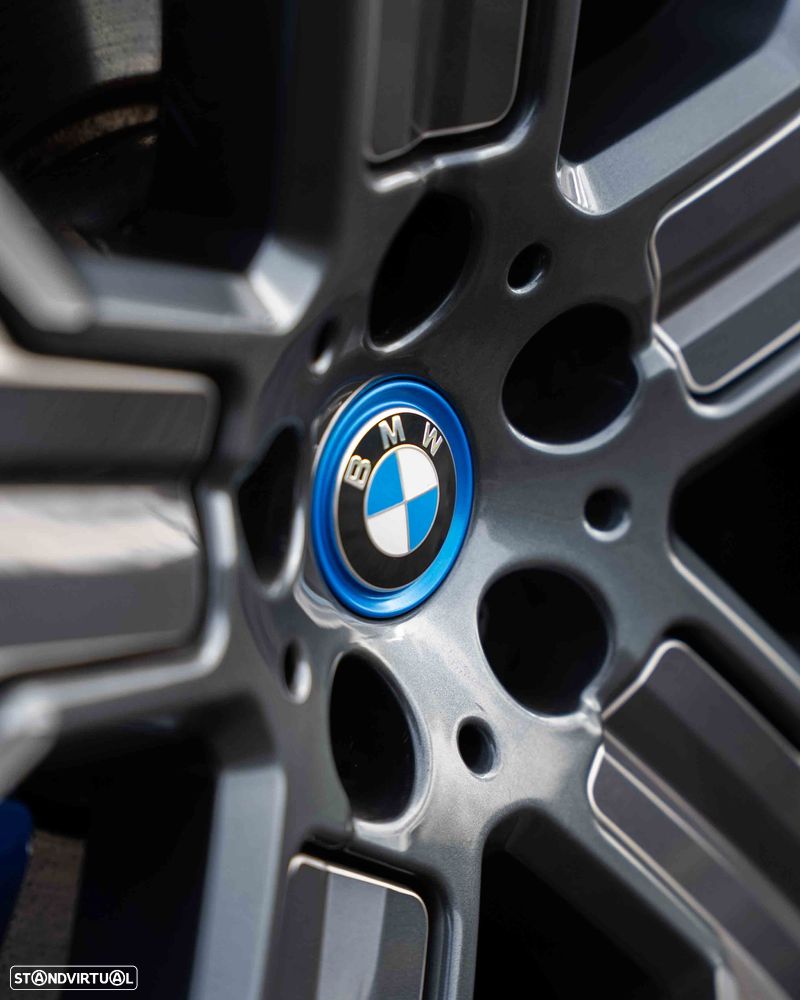 BMW iX xDrive40 - 38