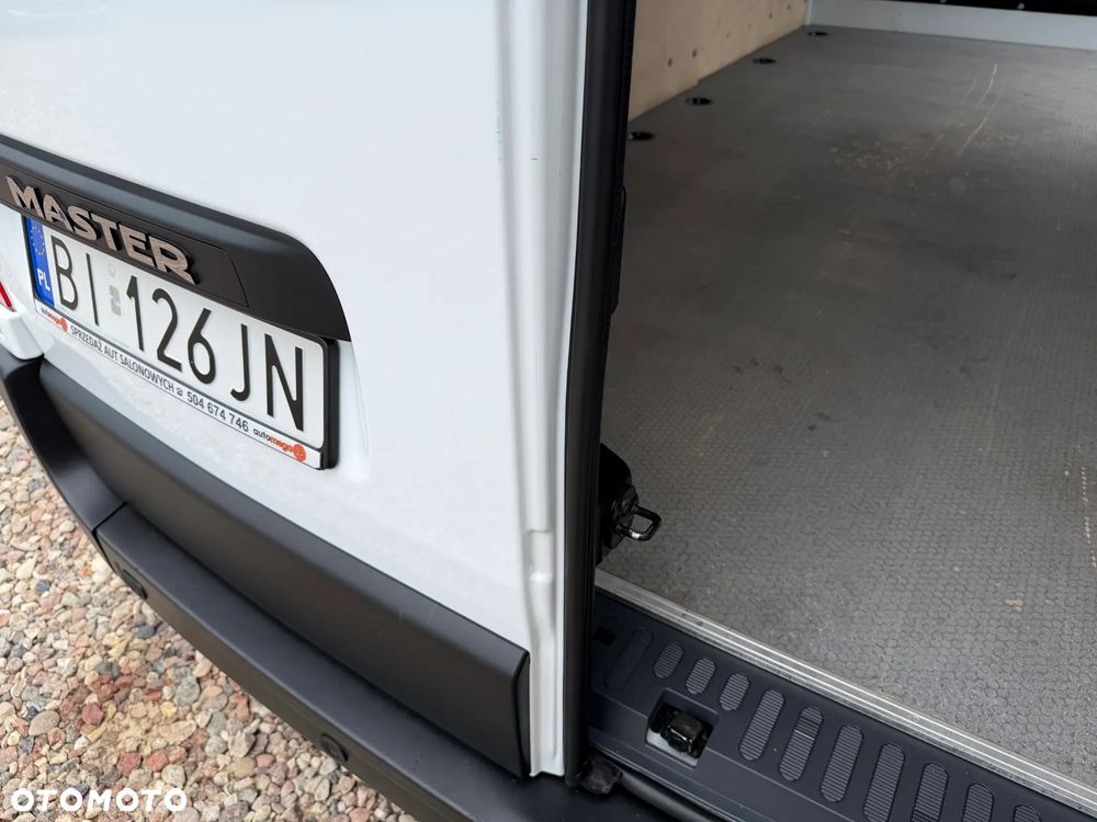 Renault MASTER L3H2 MAXI MOCNY SILNIK 2.3DCI Rozrząd na ŁAŃCUCHU, Pełna zabudowa paki, Zawiasy drzwi tył 180' DMC3.5t Duża ładowność 1302Kg, Homologacja VAT-1, Parktroniki, Minibar, Stolik EasyLife, Lustro WideView, Oświetlenie LED, Tempomat, Halogeny, Pakiet Chrom Design, Szare wnętrze, SERWIS ASO RENAULT!! - 40