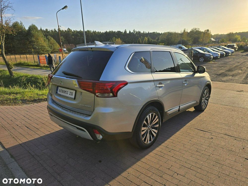 Mitsubishi Outlander 2.0 2WD CVT Diamant Edition - 8