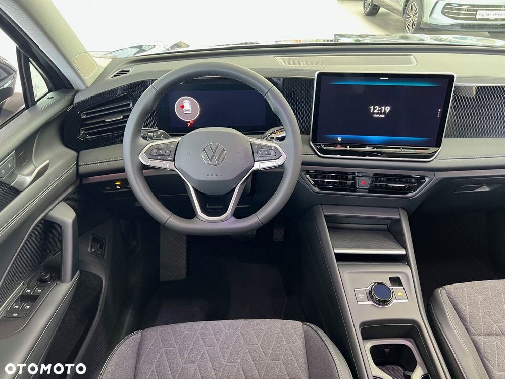 Volkswagen Tiguan - 9