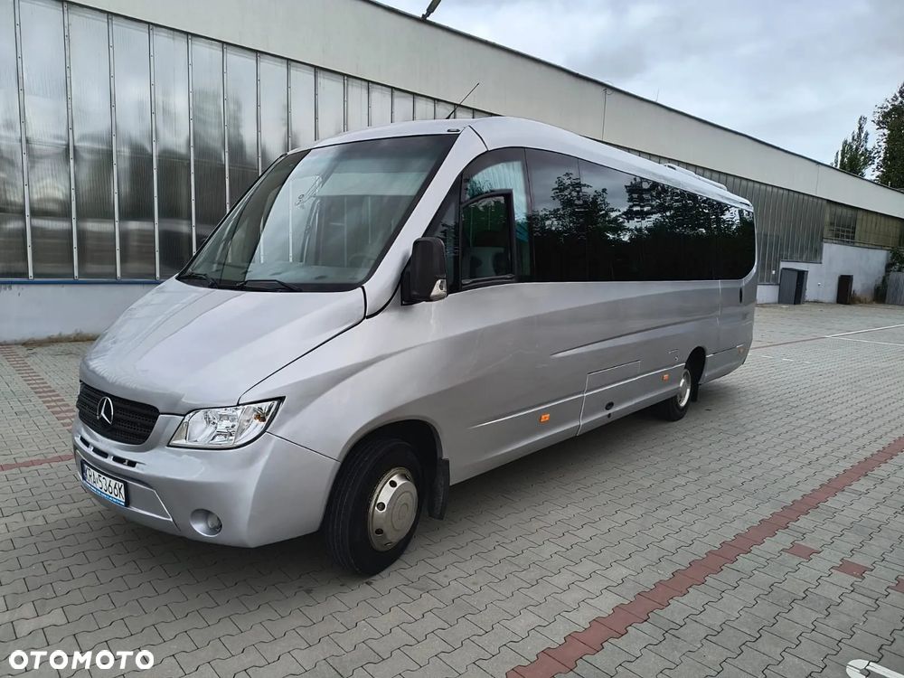 Mercedes-Benz SUNRIDER 818D - 1