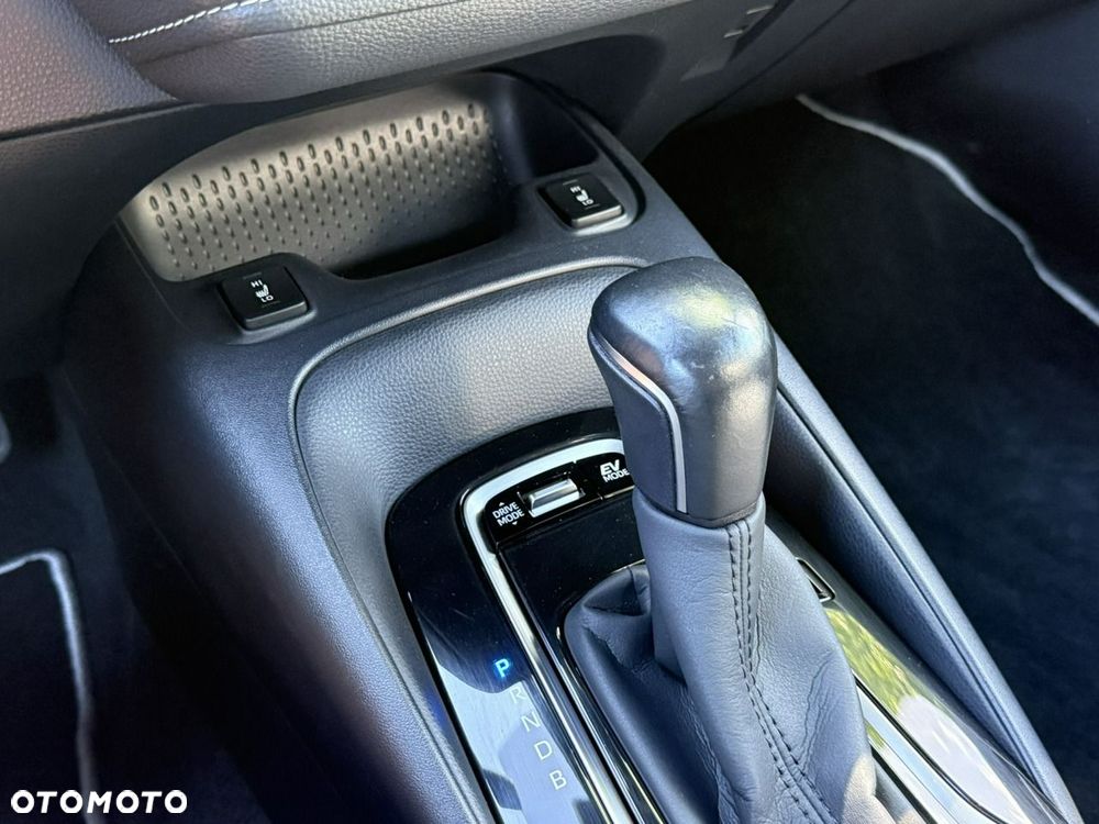 Toyota Corolla 1.8 Hybrid Comfort - 27