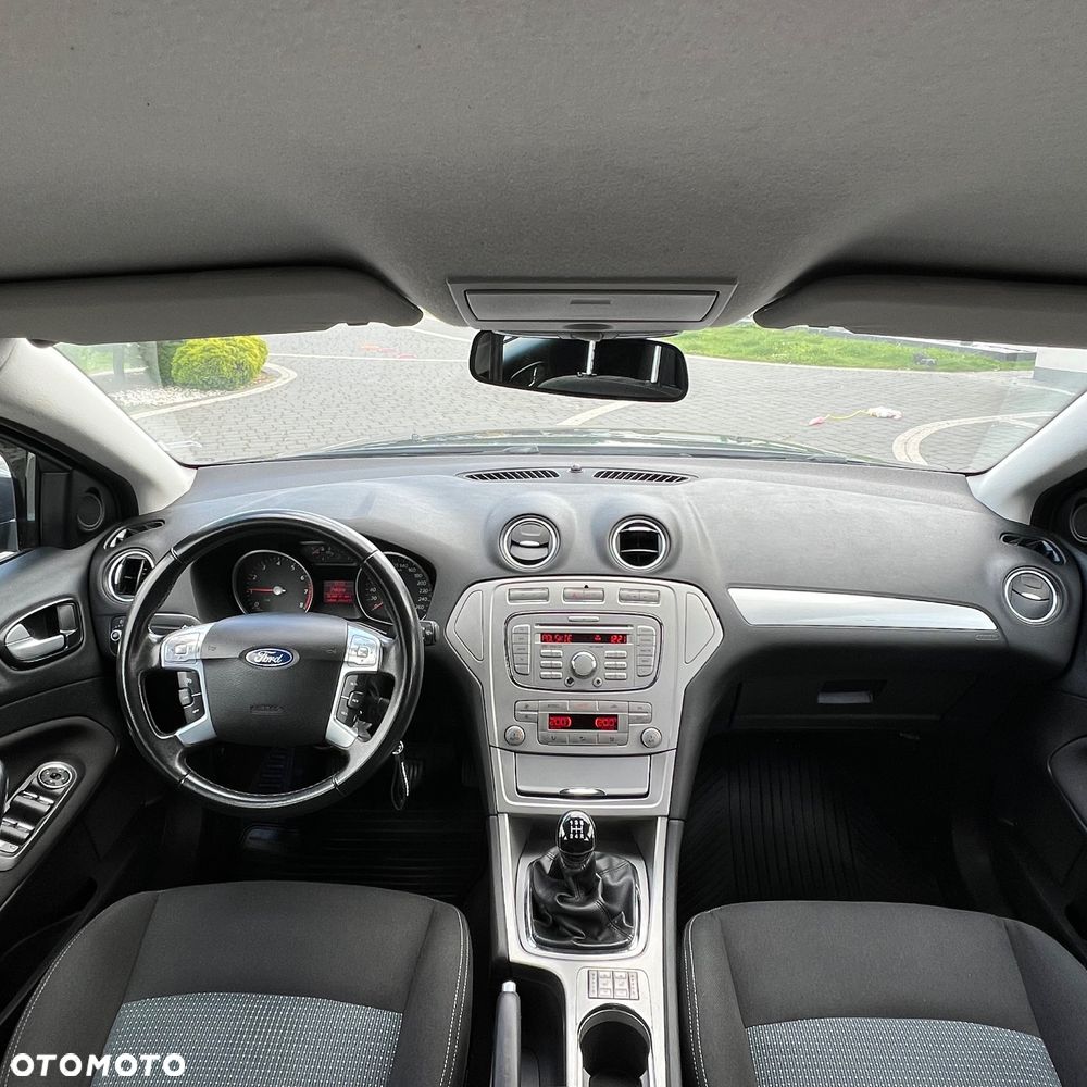 Ford Mondeo 2.0 Gold X Plus - 28