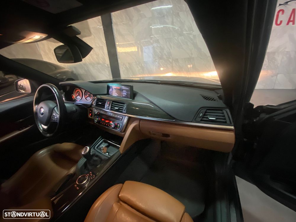BMW 318 d Line Luxury - 12